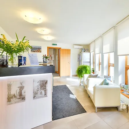 Vantis Riverside Otel 3*