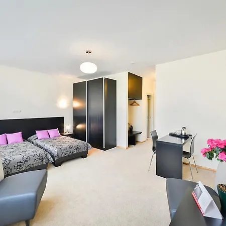 Hotel Vantis Riverside 3*